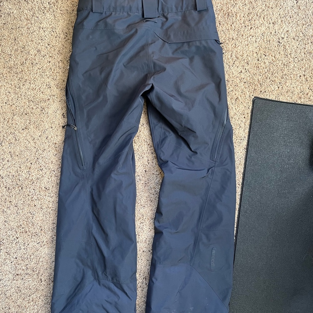 Men's Powder Town Ski Pants - I’m excellent shape.  Used for 1 season.
